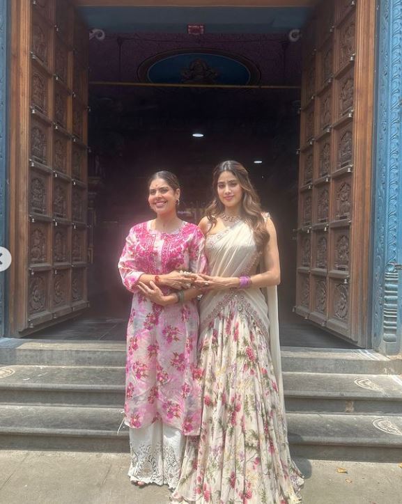 Janhvi Kapoor at Muppathanam temple